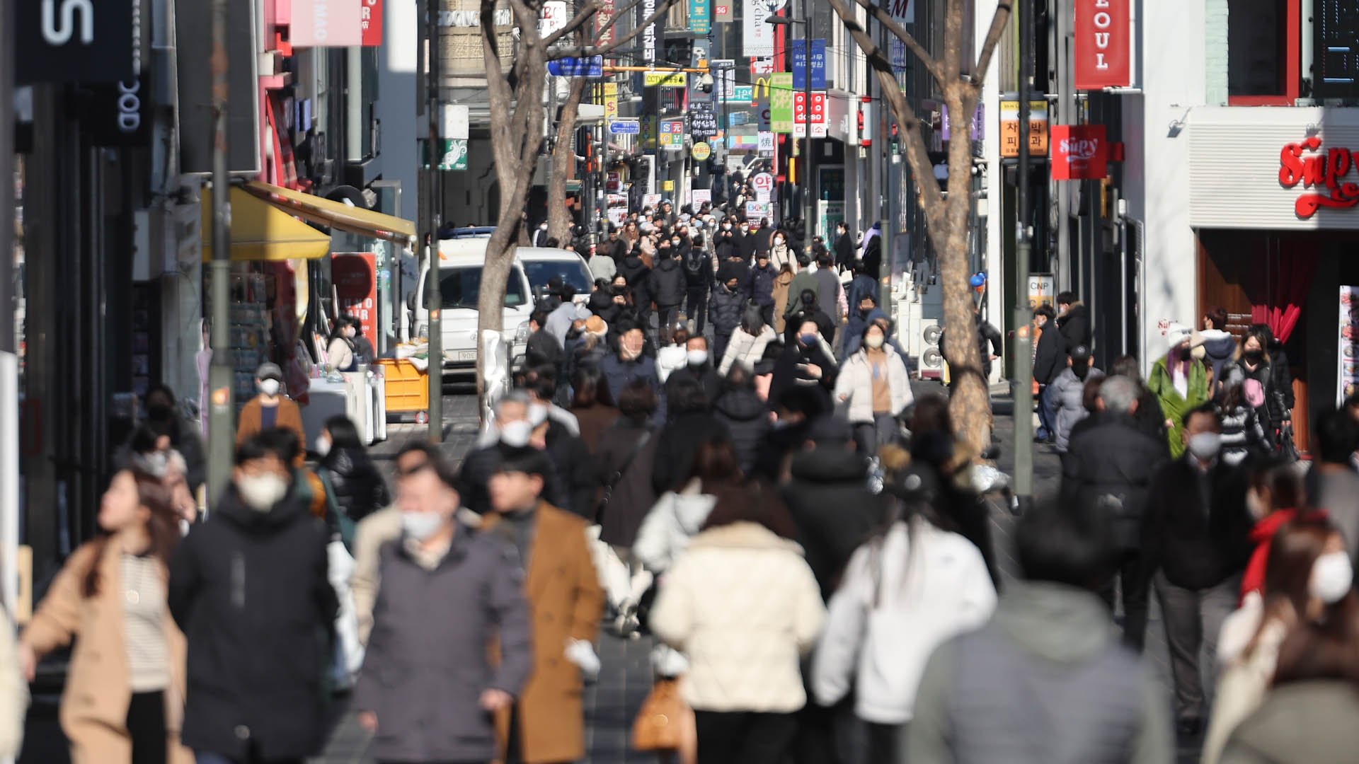 명동, 관광 베이스캠프의 탄생