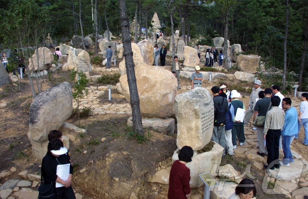 문학의 고향, 현대문학과의 연계